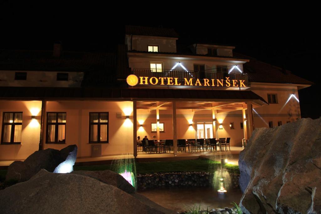 Hotel Marinsek Naklo Екстериор снимка